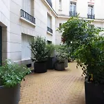 Superb Apartment With Terrace 2Br-4P Trocadero