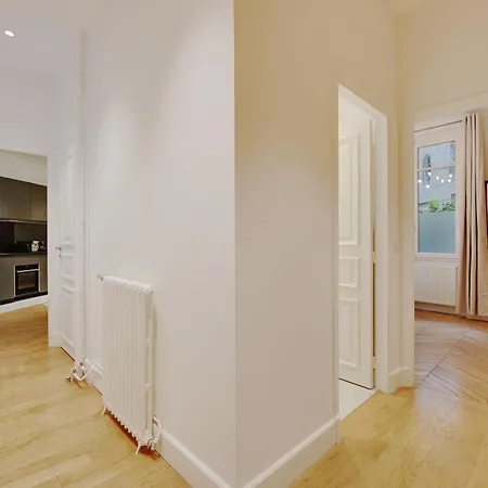 Superb With Terrace 2br-4p Trocadero * Parigi